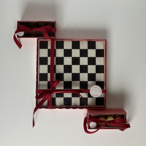 Dama